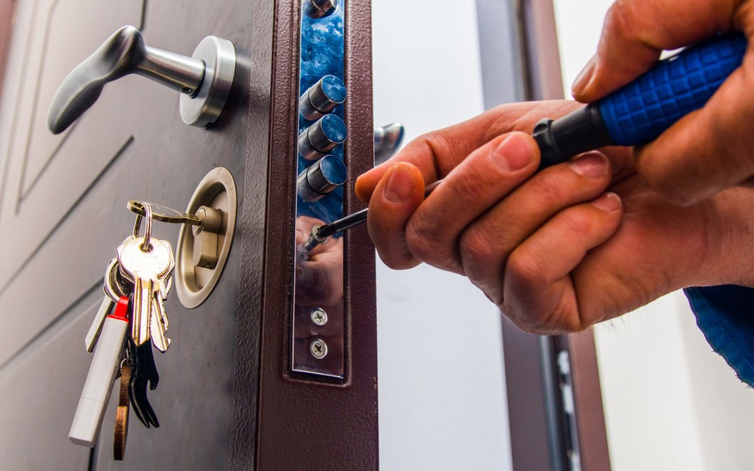 10 Factors to Consider When Hiring Local Locksmiths